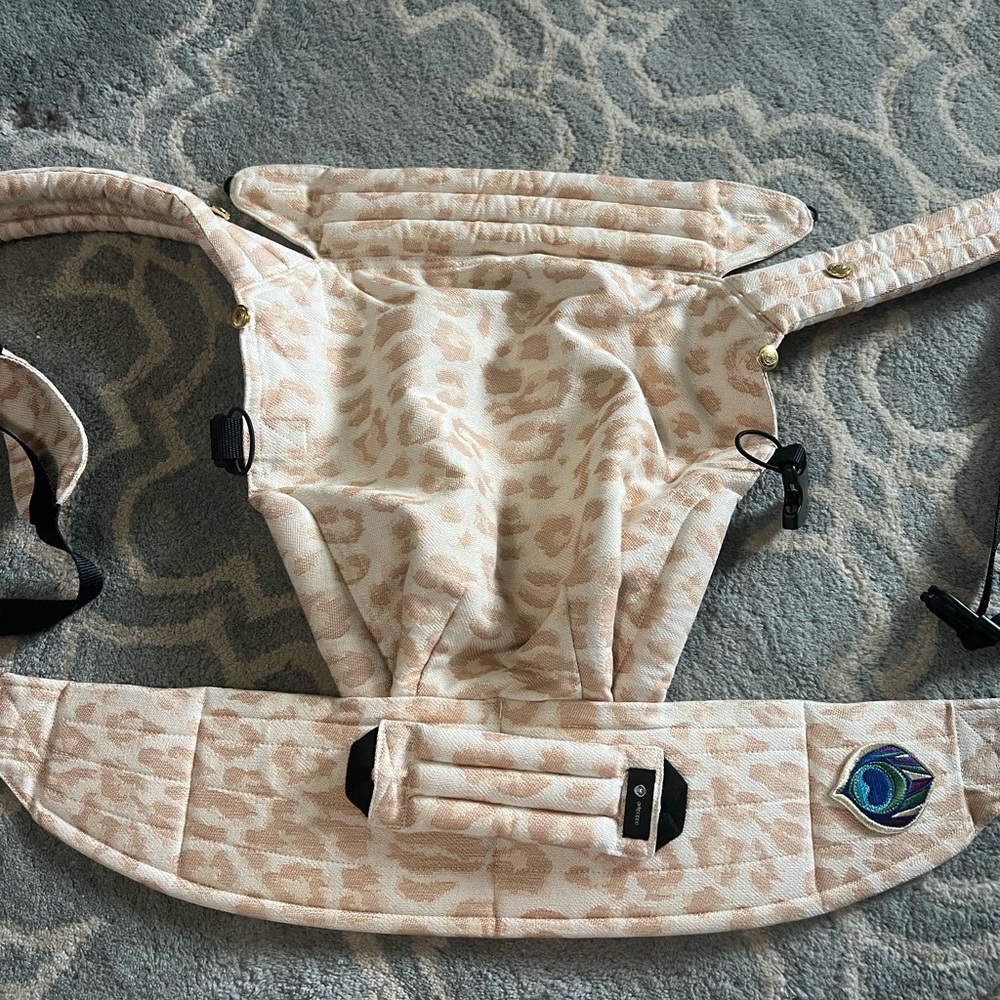 Artipoppe carrier